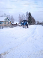 на территории поселения идут работы по уборке улиц от снега - фото - 1